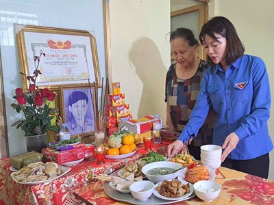 Từ mâm cơm gắn kết đến bữa cơm tri ân
