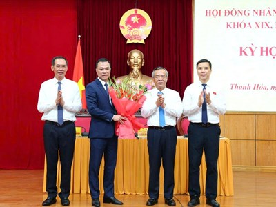 Thiếu tướng Tô Anh Dũng được bầu giữ chức Chủ tịch UBND tỉnh Thanh Hóa