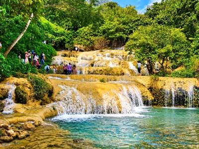 Thác Mây 9 bậc giữa đại ngàn xứ Thanh hút khách mùa hè