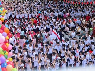 Phụ huynh cần biết: Trường học không được tự ý thu những khoản này