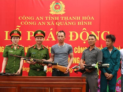 Thanh Hóa: Cách làm lạ để người dân tự nguyện giao nộp súng