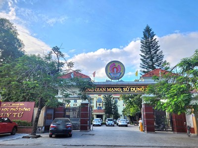 Thanh Hóa: Trường THPT Đào Duy Từ có 17 lượt lớp vượt sĩ số