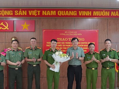 Điện Biên: Khen thưởng lực lượng triệt phá 2 tổ chức tội phạm xuyên quốc gia