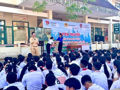 Gia Lai tuyên truyền an toàn giao thông cho thanh thiếu niên, đồng bào DTTS