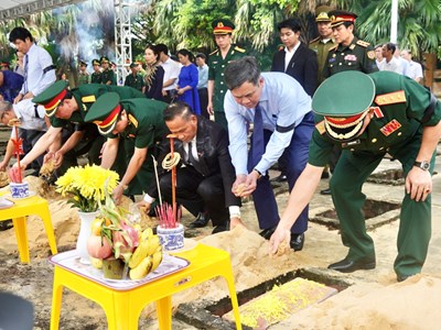 Truy điệu, an táng 16 hài cốt liệt sĩ hy sinh tại Lào