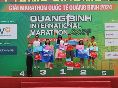 Ngày hội chạy marathon với nhiều trải nghiệm thú vị bên bờ Nhật Lệ