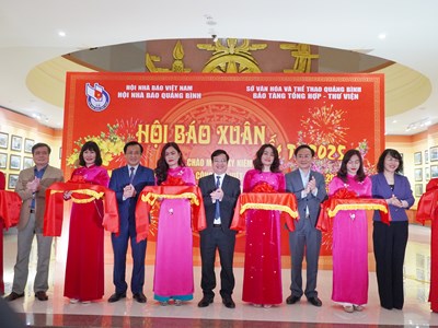 Hơn 300 tờ báo, tạp chí cùng “khoe sắc”