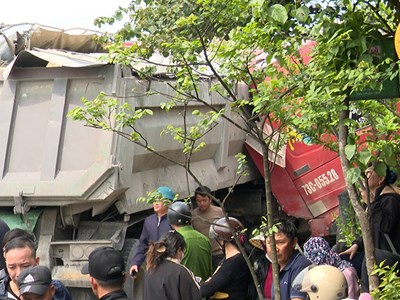 Tai nạn liên hoàn trên Quốc lộ 1A khiến 8 người bị thương