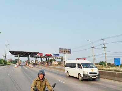 Đề xuất giảm phí BOT cho ô tô của cán bộ ra làm việc tại trung tâm hành chính mới