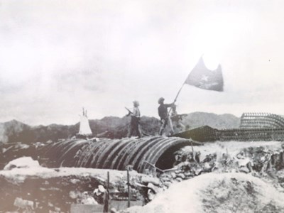 Những hiện vật gốc tái hiện “Điện Biên Phủ - Một thiên sử vàng” 