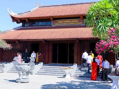 Trang trọng Lễ giỗ lần thứ 82 của Tổng Bí thư Lê Hồng Phong