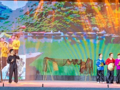 Liên hoan nghệ thuật dân gian “Việt Nam - những sắc màu di sản“