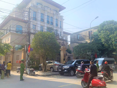 Công an khám xét nhà bà “trùm” xăng dầu tập đoàn Thiên Minh Đức