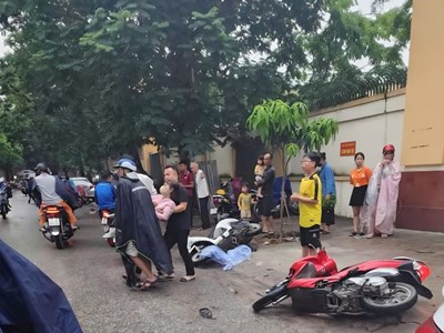 Tai nạn liên hoàn khiến nhiều người nhập viện cấp cứu