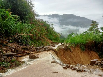 Lũ quét tiếp tục tàn phá nhiều bản làng miền Tây xứ Nghệ