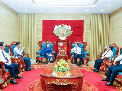Nghệ An tăng cường hợp tác với các địa phương CHDCND Lào 