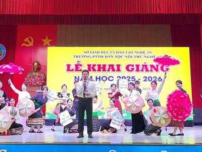 Hơn 945.000 học sinh hân hoan chào đón năm học mới