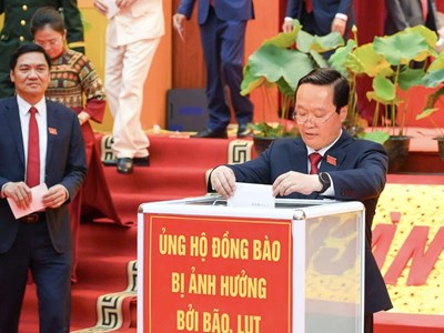 Nghệ An tan hoang sau bão số 10, thiệt hại hơn 1.600 tỉ đồng