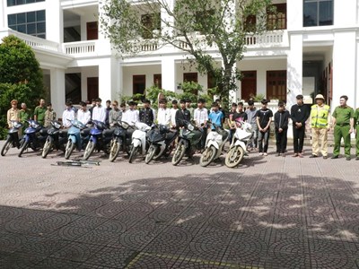 47 thanh thiếu niên mang hung khí hẹn đánh nhau vì mâu thuẫn trên mạng xã hội