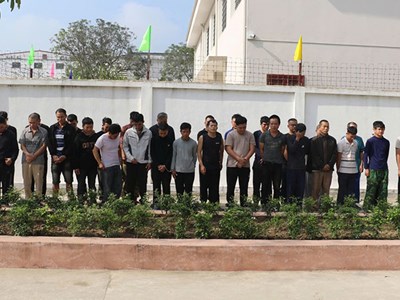 Triệt phá đường dây vũ khí quân dụng, bắt giữ 42 đối tượng