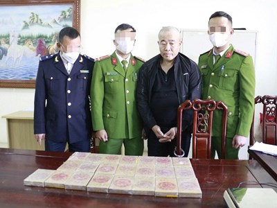 Bóc gỡ đường dây vận chuyển heroin từ Lào về Việt Nam, thu giữ 22 bánh ma túy