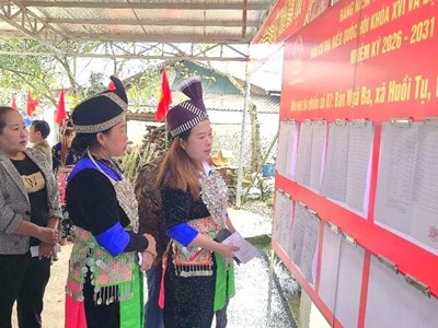 Cử tri ở 55 khu vực miền núi, biên giới Nghệ An đi bầu cử sớm