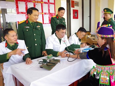 Gắn kết nghĩa tình quân dân nơi biên giới Na Ngoi 