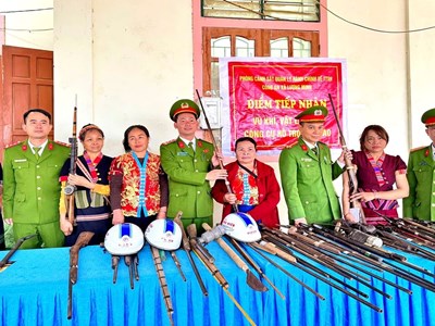 Thu hồi hàng loạt súng tự chế ở các xã miền núi 