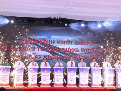 Khởi công cao tốc Vinh - Thanh Thủy gần 24.000 tỉ đồng, kết nối Việt Nam - Lào