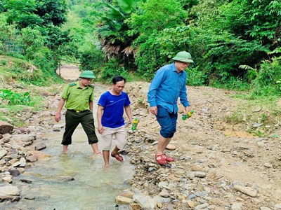 Xử phạt nhiều người đào đãi, khai thác khoáng sản trái phép ở rừng phòng hộ