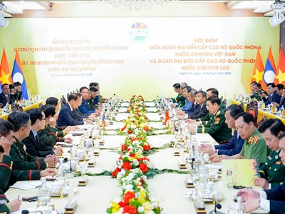 Hội đàm giữa Bộ trưởng Bộ Quốc phòng Việt Nam và Bộ trưởng Bộ Quốc phòng Lào