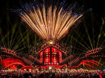  Bùng nổ với loạt hit nhạc Việt