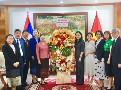 Đại sứ Lào tại Việt Nam chúc mừng Bộ VHTTDL nhân kỷ niệm 80 năm Quốc khánh