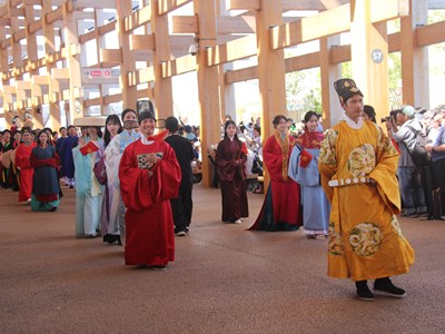 Cổ phục, trang phục truyền thống Việt tỏa sáng tại Nhật Bản