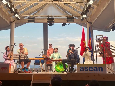 Nhịp cầu âm nhạc kết nối các quốc gia