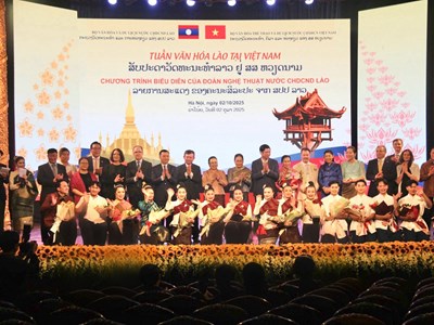 Giai điệu hữu nghị, thắm tình đoàn kết