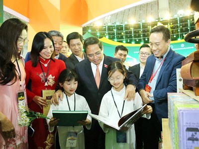 Thủ tướng Phạm Minh Chính kiểm tra tiến độ Hội chợ mùa Thu lần thứ I - 2025