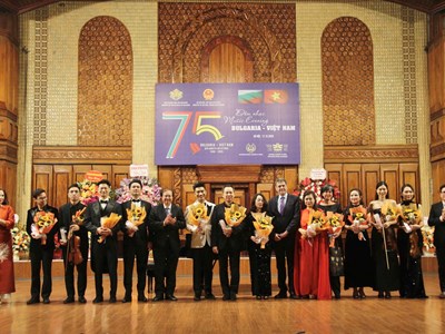 Biểu tượng sinh động cho 75 năm quan hệ Việt Nam - Bulgaria