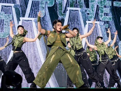 Jun Phạm, Trang Pháp nhập cuộc cùng các tân binh