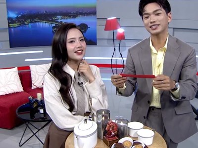 “Sạc” tinh thần cùng “Trạm đa sắc”