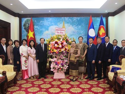 Thứ trưởng Tạ Quang Đông chúc Tết cổ truyền Bunpimay Lào năm Phật lịch 2569