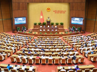 Quốc hội thảo luận nhiều vấn đề quan trọng 