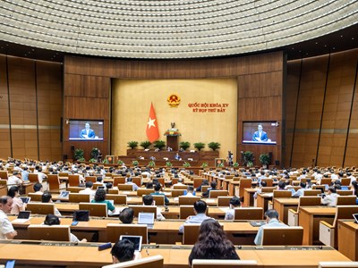 Thêm một ngày làm việc để xem xét, quyết định nhiều nội dung quan trọng