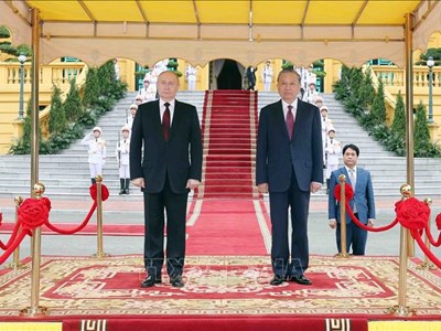 Chủ tịch nước Tô Lâm chủ trì lễ đón chính thức Tổng thống Liên bang Nga 