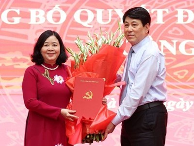 Bà Bùi Thị Minh Hoài làm Bí thư Thành ủy Hà Nội