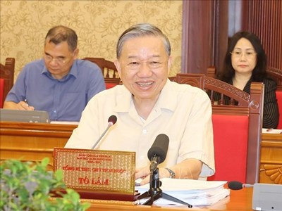 Tổng Bí thư, Chủ tịch nước Tô Lâm chủ trì họp Bộ Chính trị cho ý kiến vào các văn kiện