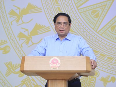 Thủ tướng đề nghị các ngân hàng chia sẻ, hỗ trợ người dân, doanh nghiệp