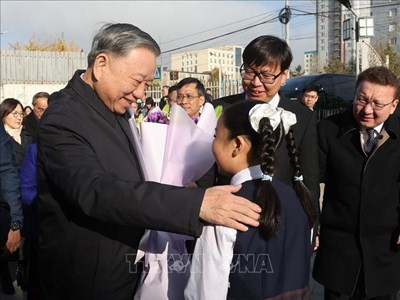 Tổng Bí thư, Chủ tịch nước Tô Lâm thăm Trường mang tên Chủ tịch Hồ Chí Minh tại Mông Cổ