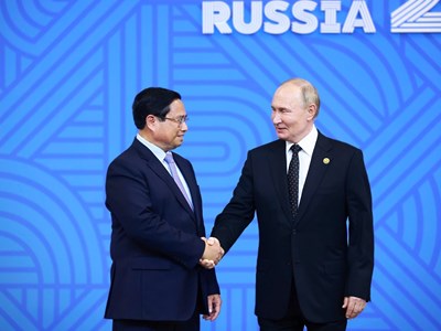 Thủ tướng dự lễ đón các nhà lãnh đạo tại Hội nghị BRICS mở rộng, gặp Tổng Bí thư, Chủ tịch Trung Quốc
