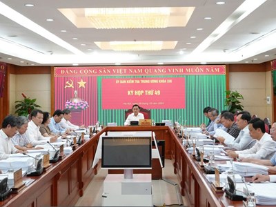 Đề nghị kỷ luật nguyên Bí thư Tỉnh uỷ Quảng Ninh và Đắk Lắk